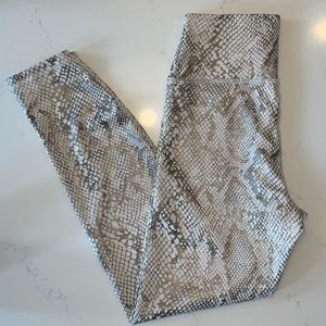 IVL Collective Leggings - Size 4